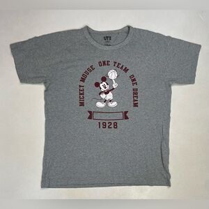 Uniqlo Disney Mickey Mouse Basketball Graphic T-shirt Men Medium Gray